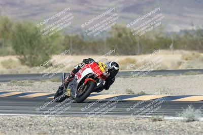 media/Oct-30-2025-Racers Edge (Thu) [[dabbdaf680]]/3-B Group/Session 5 (Turn 6)/